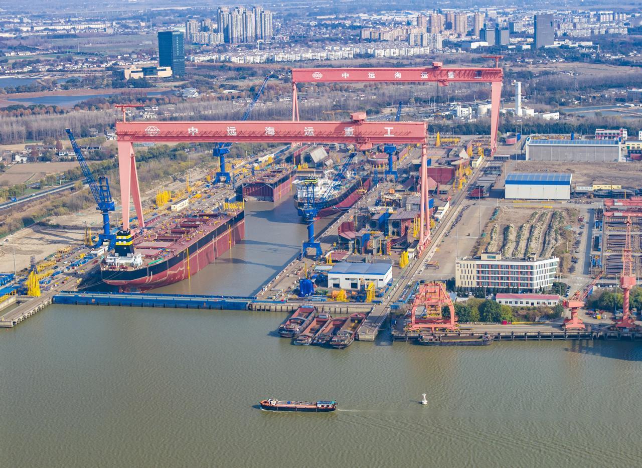 中国连续16年保持世界最大造船国的地位，并在一些关键的行业指标上扩大了领先优势。