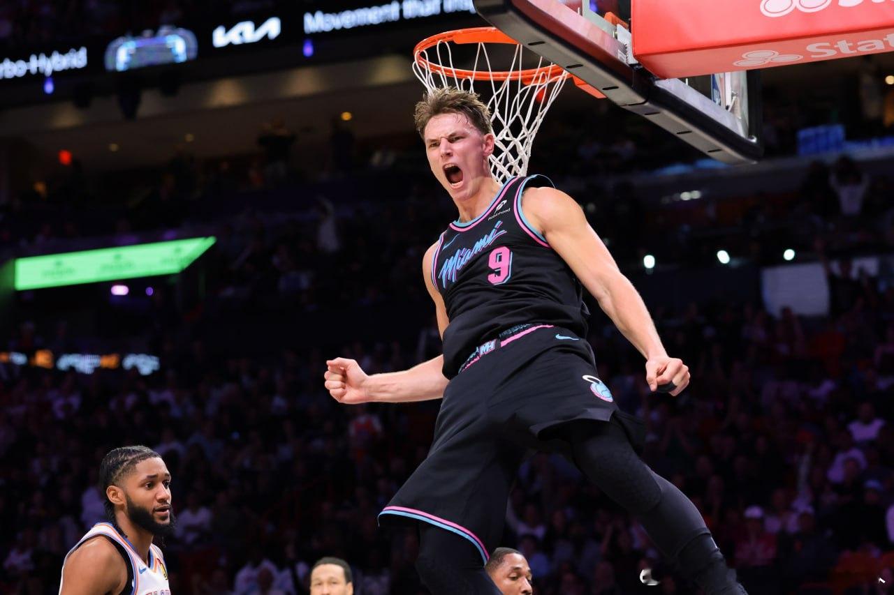 【开局就一边倒！热火全场四节都压制公牛 最终狂胜43分！】        NBA