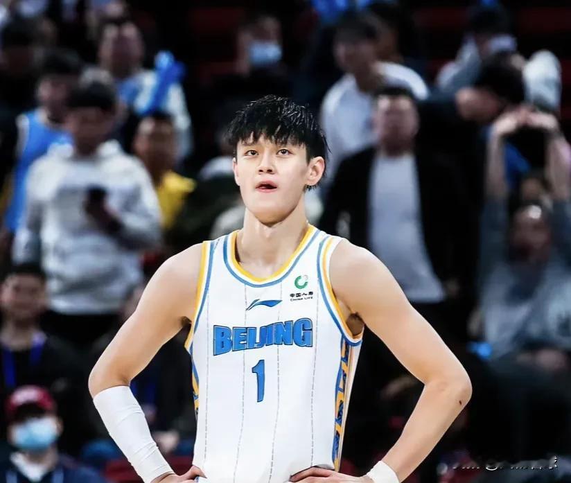 太丢脸了！北京98-118不敌上海，看看数据谁应该来背锅！
翟晓川：5中2，拿下