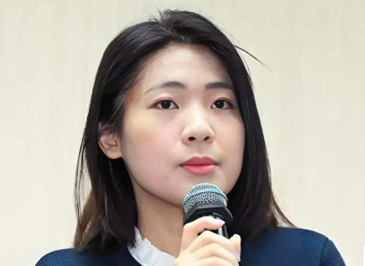 太意外了！
 
徐巧芯为吴石正名。大陆人民的英雄，祭拜无可厚非！
 
徐巧芯表示