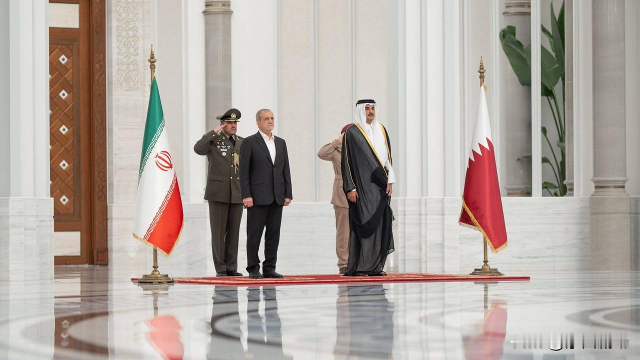 伊朗告诉卡塔尔，如果美国攻击伊朗，他们将对乌代德空军基地进行报复性打击。
来源：