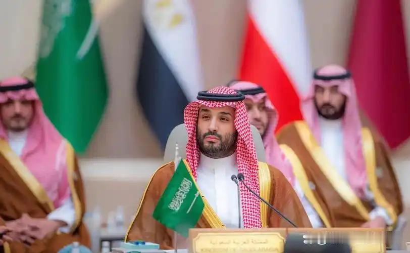 一口气花35亿买东风导弹，又砸150亿请中国驻军，付款极其爽快
  
谁能想到，