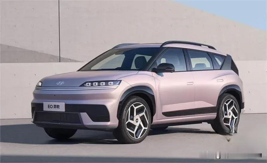 EO羿欧闪亮登场啦，价格在11.98 - 20.48万元之间，主力车型直接瞄准1