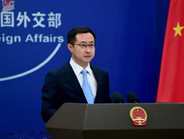 中国收到6000公里外的好消息！美国气炸、台当局气炸: 怎么会这样？
 
巴布亚