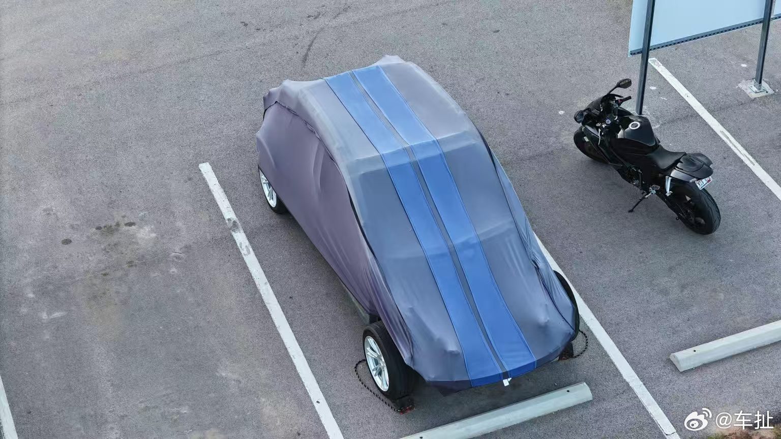特斯拉Model 2测试车被拍到了特斯拉更便宜的Model 2/Model Q测