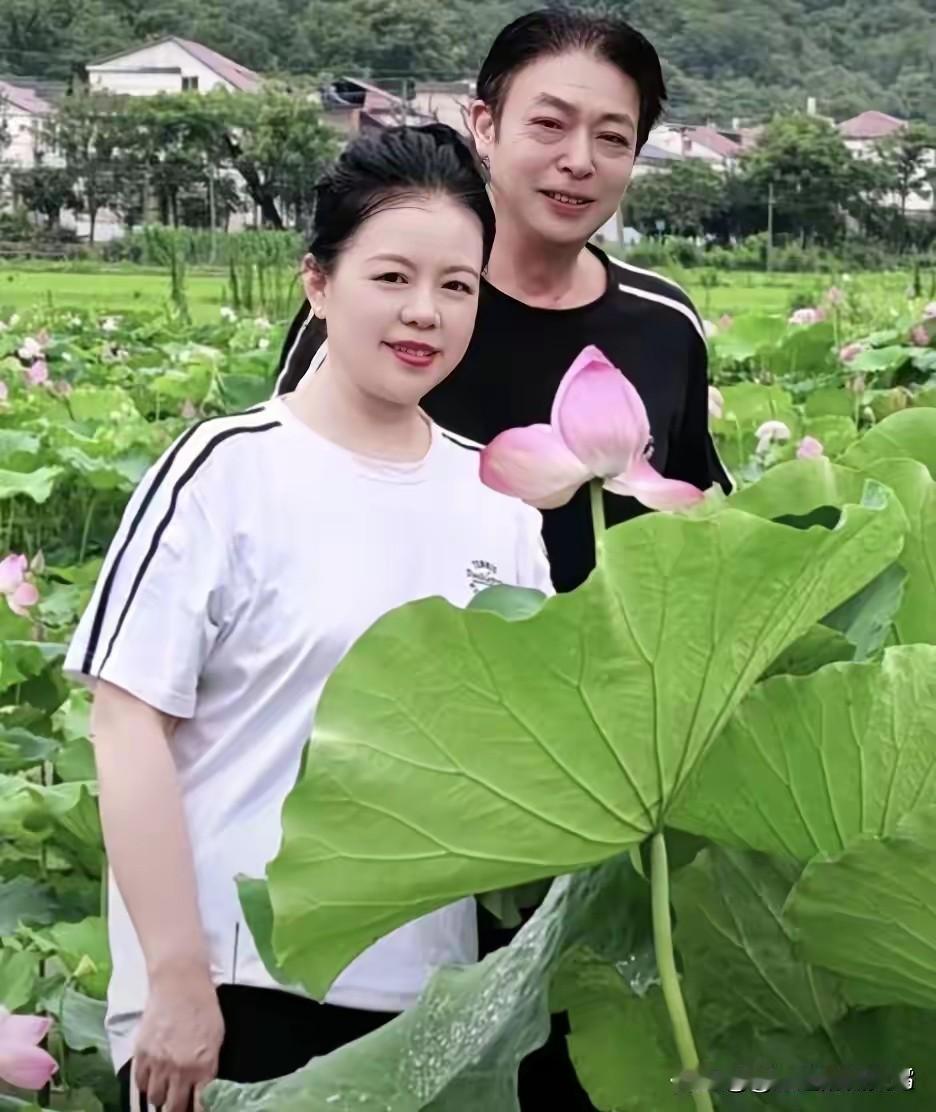 满身伤痕仍顾全大局！恒苏反复呼吁团结，这格局震撼人心。
纵观当下4x7许方舆论场