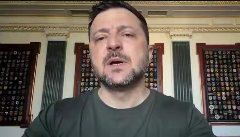俄罗斯这次恐怕是彻底被乌克兰泽连斯基给激怒了

俄罗斯昨天干了件狠事。导弹直接砸
