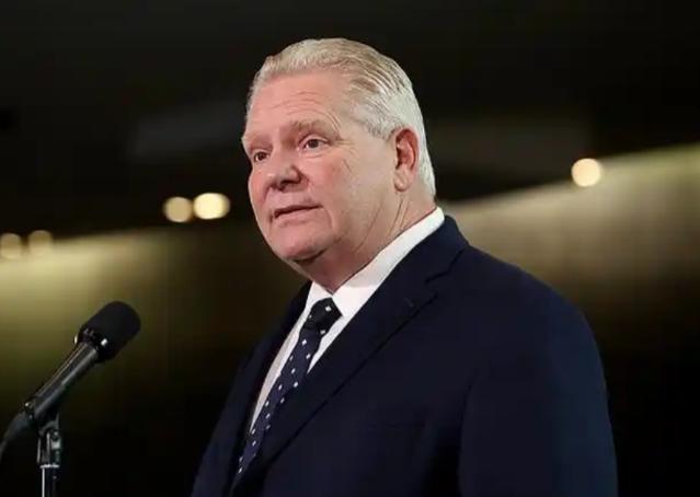 加拿大总理恐怕做梦也没想到，跟中国签完协议扭头回家，迎接他的不是掌声，而是全国最