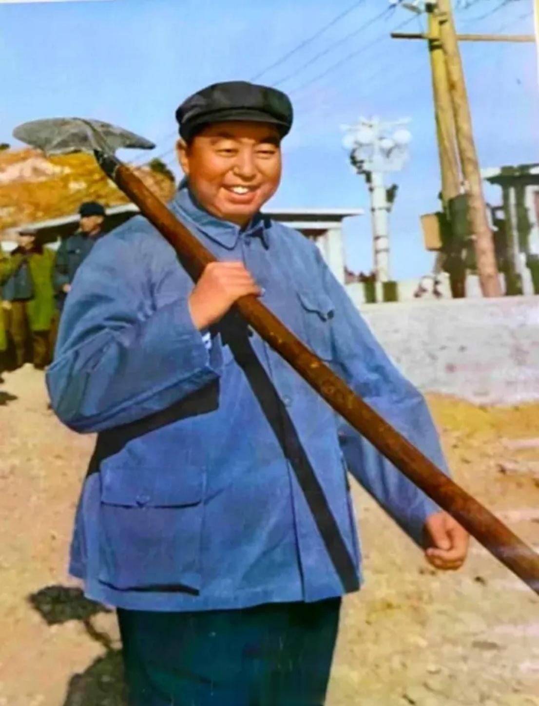 1977年，北京。白河主垻加固现场。 ​​​