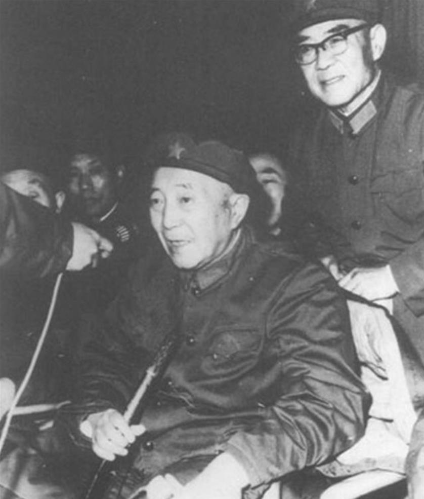 1978年，为了治疗腿疾，罗瑞卿大将赴德国海德堡大学医院治疗。拍摄了X光片后，海