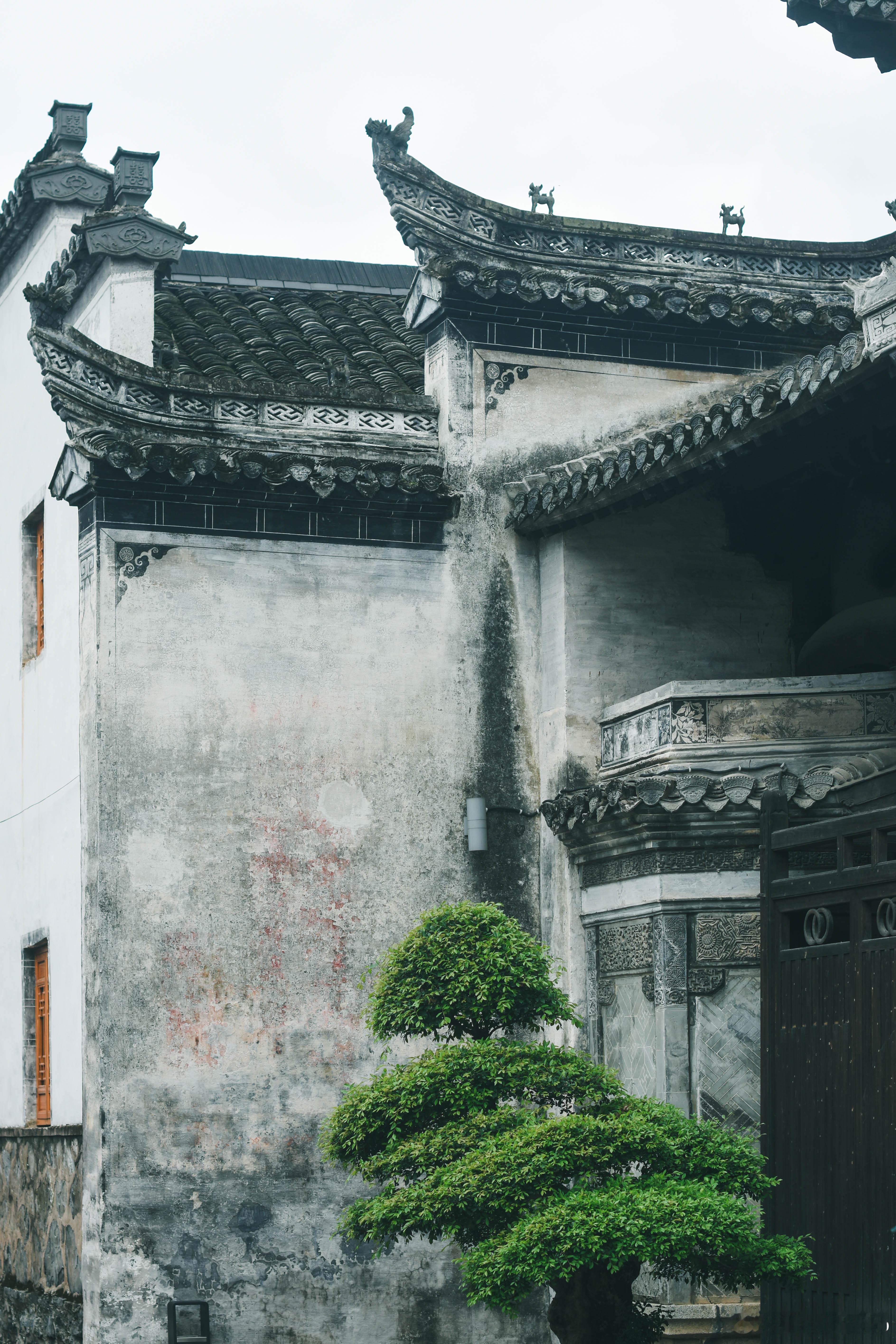 宣城绩溪的龙川和仁里两个村子 前三张图是龙川 后六张图是仁里龙川票价很贵 好像是