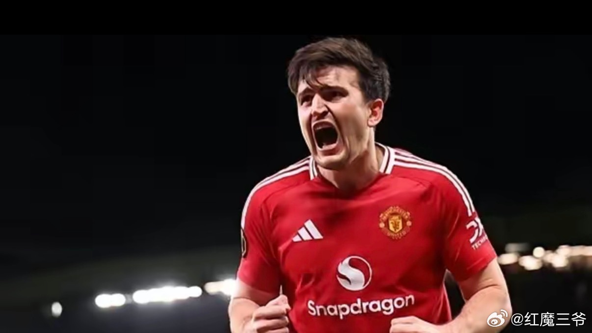 曼联  忠诚如磐！哈里·马奎尔毅然回绝巨额诱惑，坚定续约曼联！在当今这个金元横溢