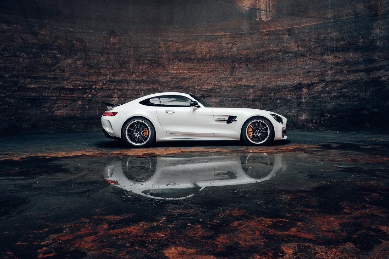 AMG 