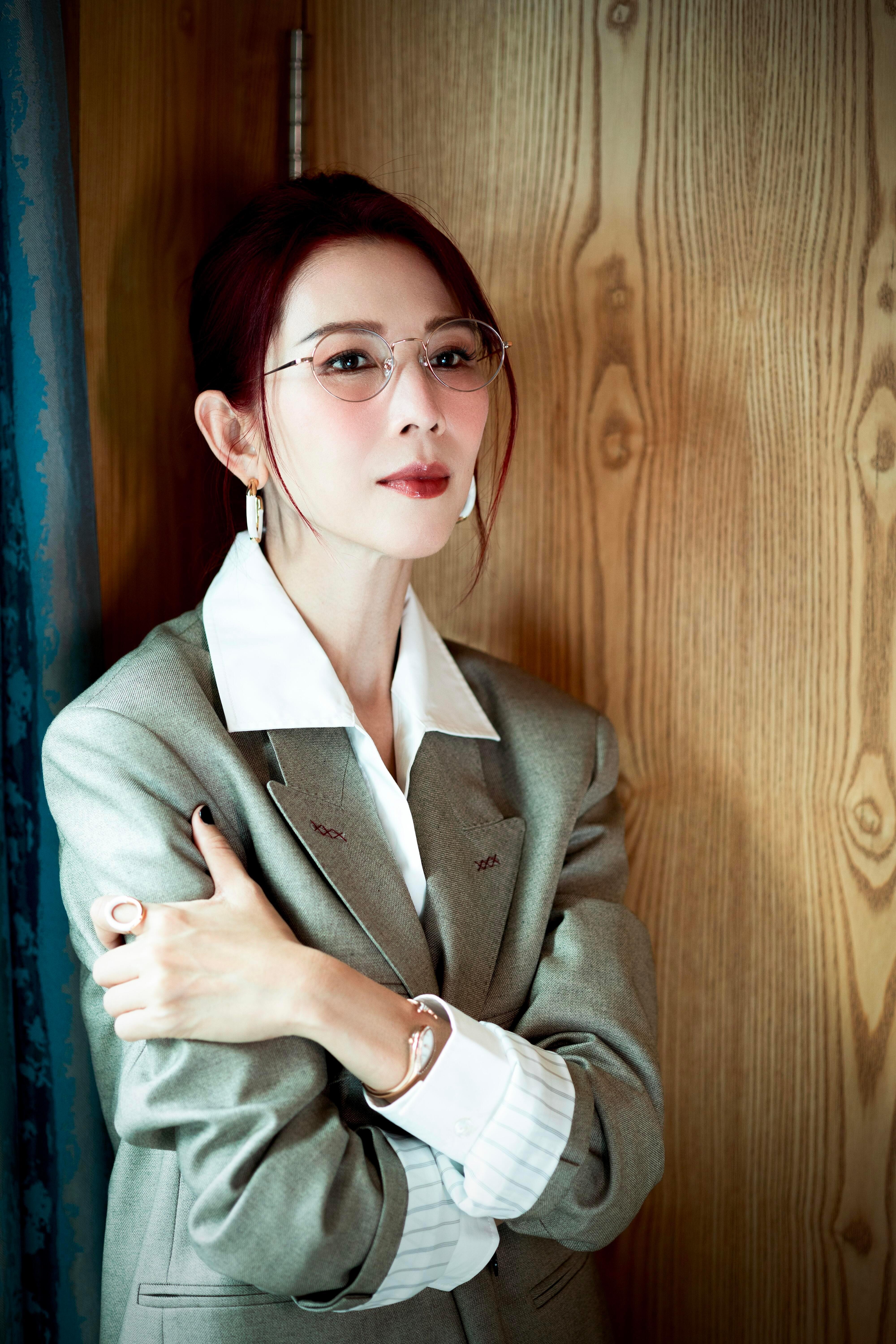 妥妥的女老板即视感 