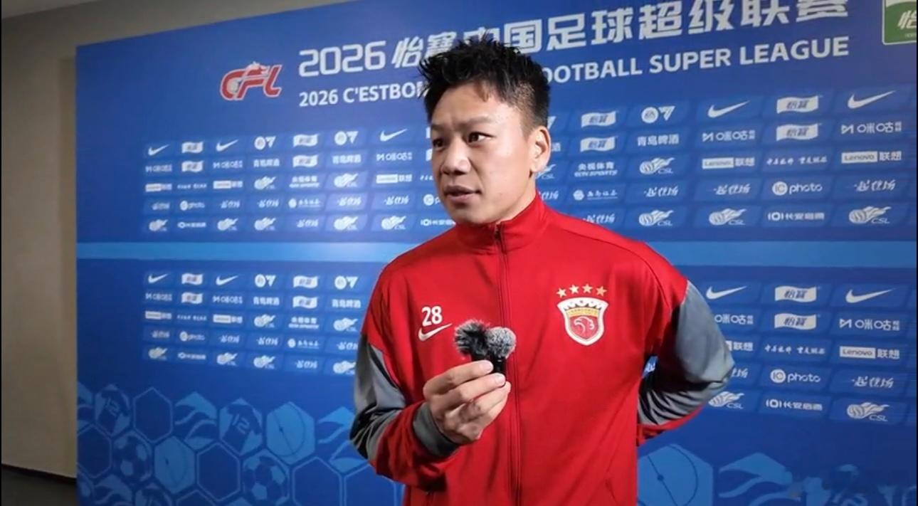🎙️赛后混采区—岳鑫Q：第一次来到重庆，今天岳鑫你在攻防两端都有很好的发挥，积
