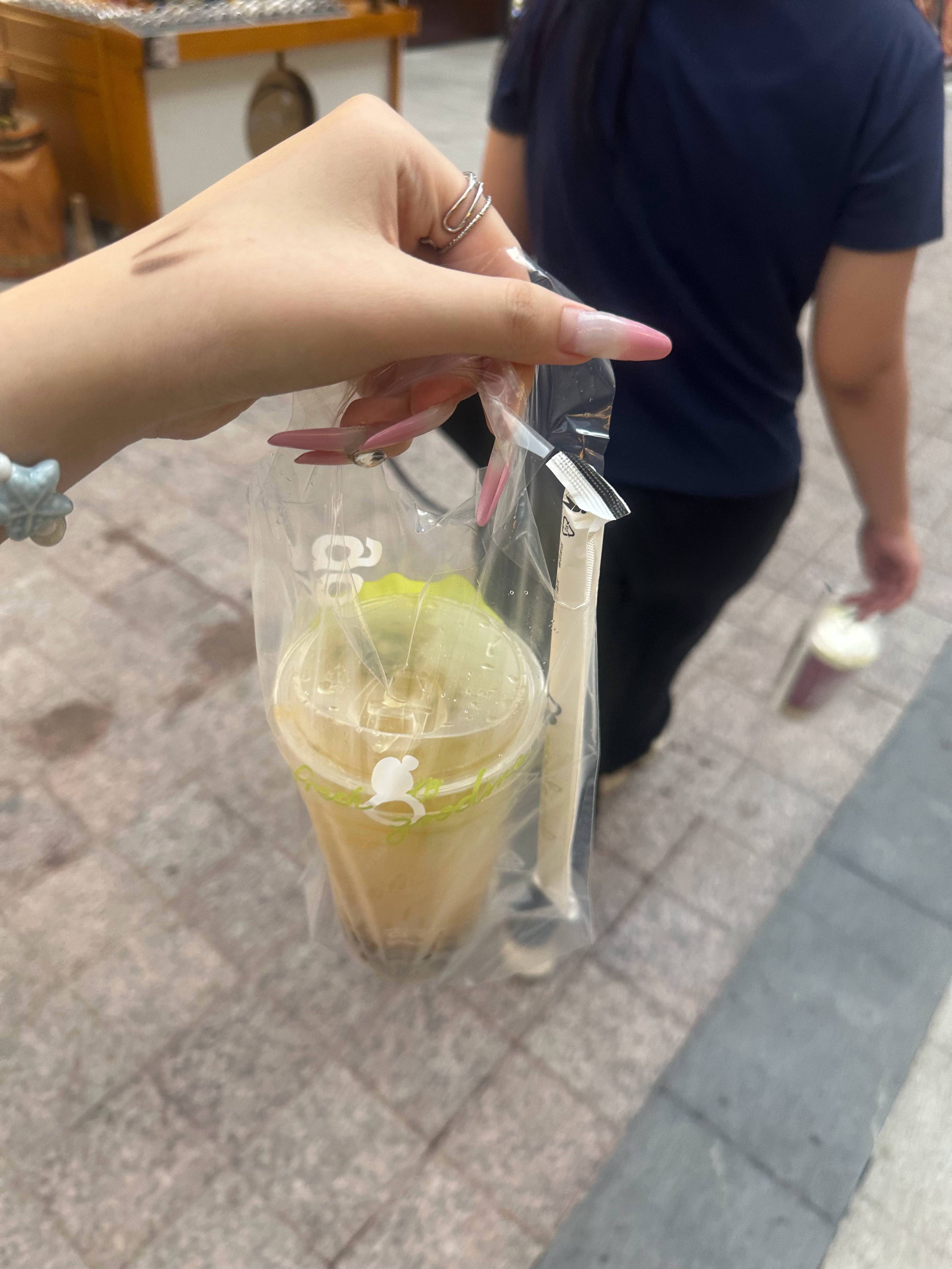 闺闺请的奶茶  专栏 · 幸福✮⋆˙⸝⸝꙳