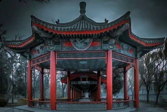 中国四大名亭，前三座人人皆知：​1、第一座：醉翁亭​2、第二座：陶然亭​3、第三