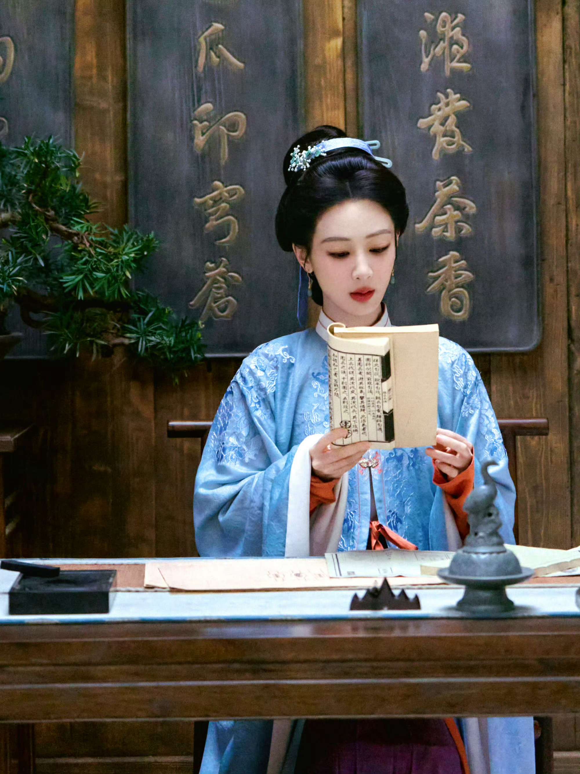 家业 墨韵风华，妙手铸匠心，历经千帆，再现徽墨光彩，和李祯一起见证，一幅波澜壮阔