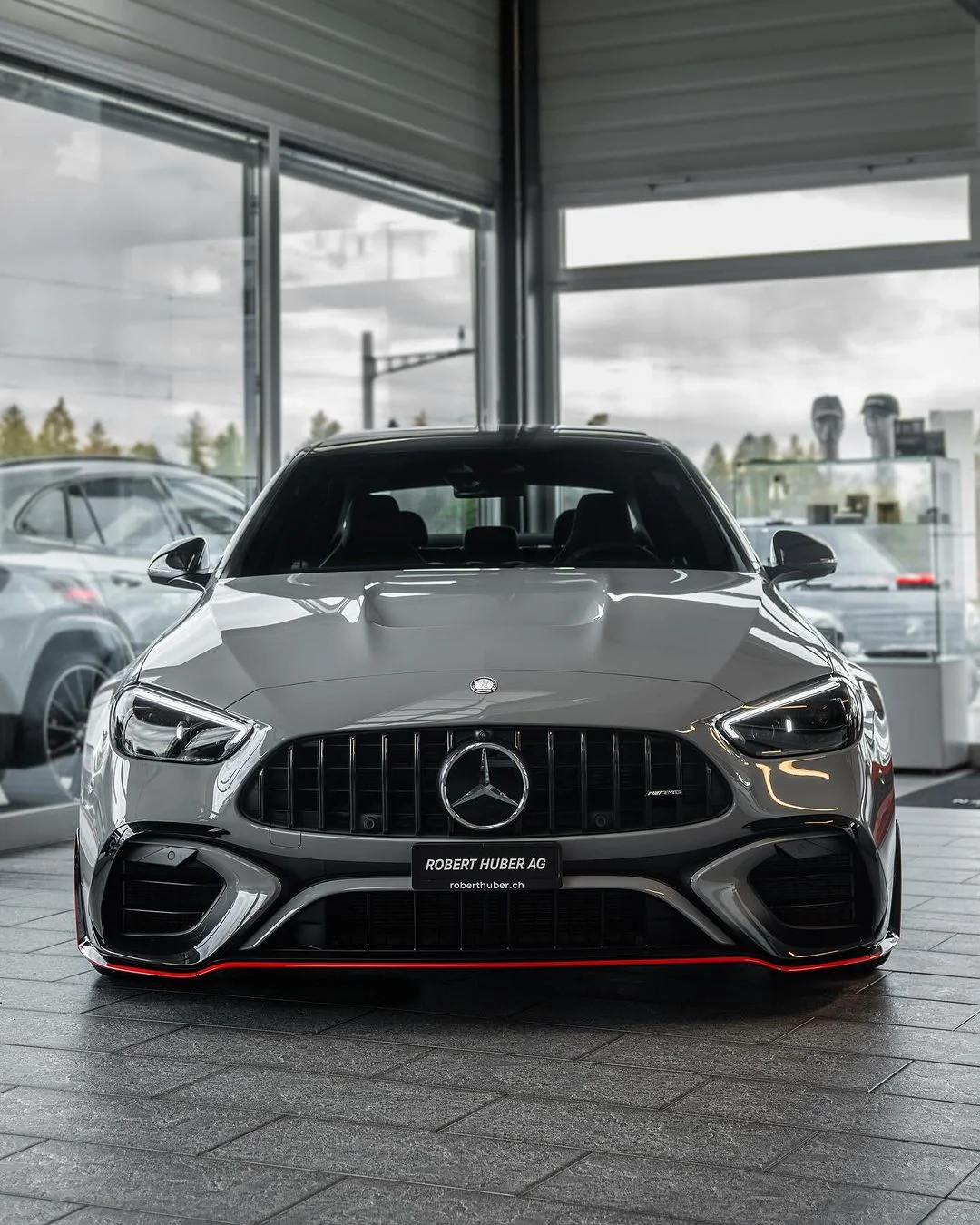梅赛德斯-AMG C 63 S E PERFORMANCE