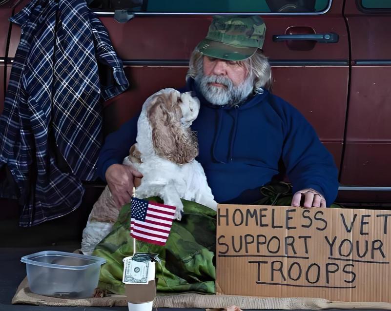 几十年来，咱们的留学生、学者、精英，一批批地往美国跑，可怪就怪在这，没一个人，提