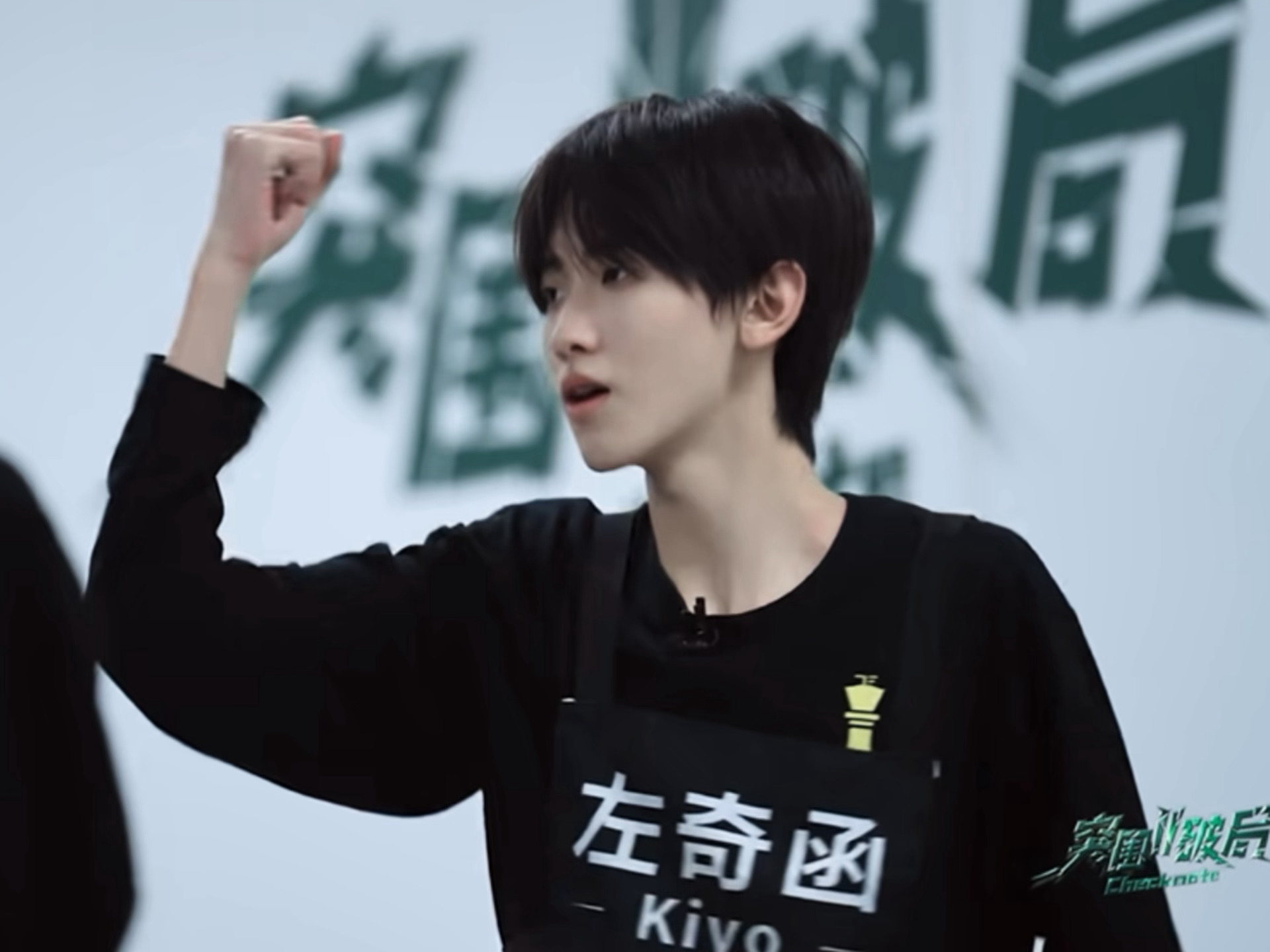 哎。。依旧练习室状态秒了全部 