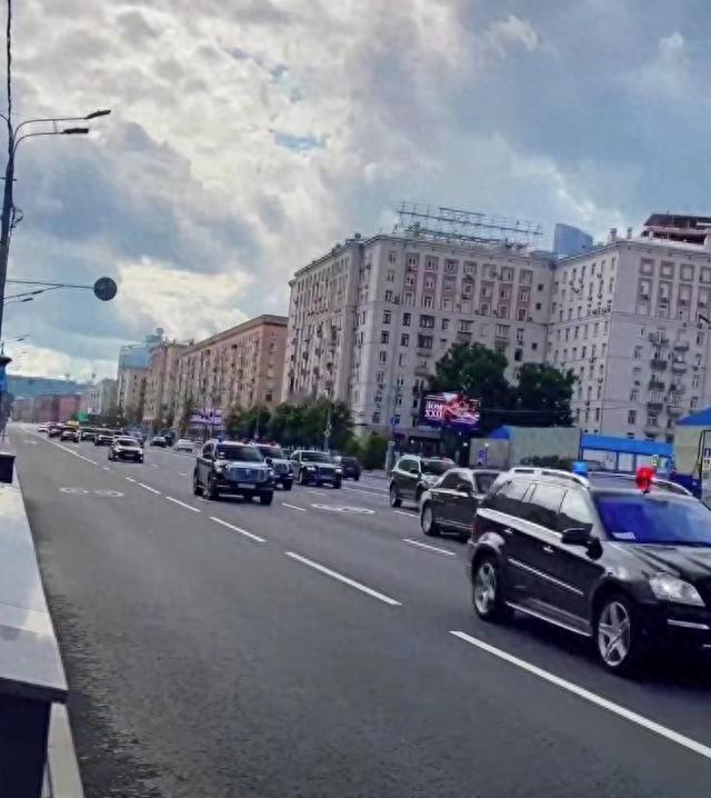 中国车企俄市暴跌58%，亏到贱卖资产，单车净利从5万变亏损，之前靠俄乌冲突捡漏“