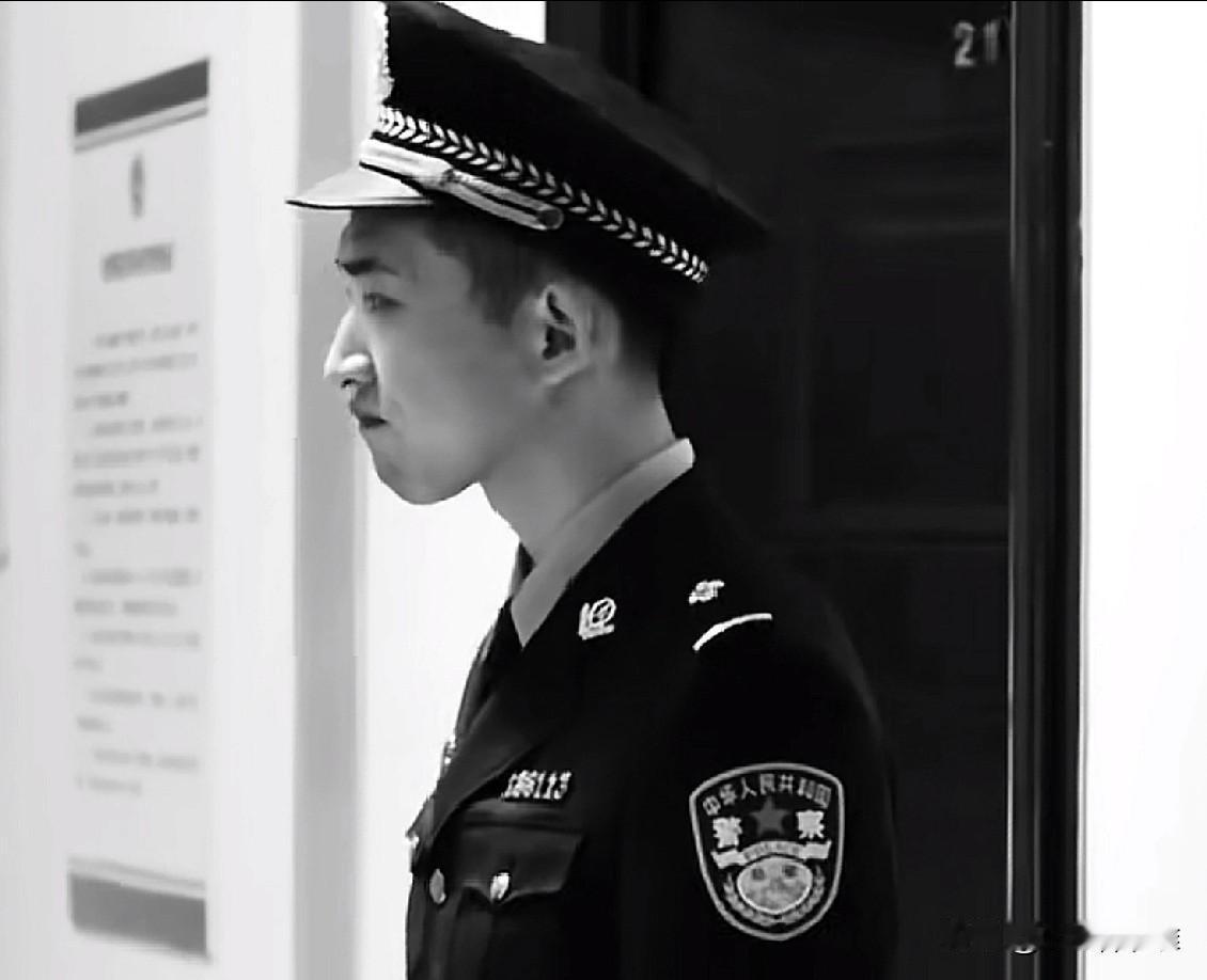 现在的老师不是很敢管理学生，这主要体现在不敢罚，别说体罚了，比如罚写，罚抄，也不