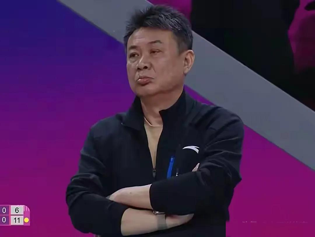 菜指导靠着两个强力外援终于拿了一次冠军了！但是江苏队虽败犹荣，江苏队不仅是全华班