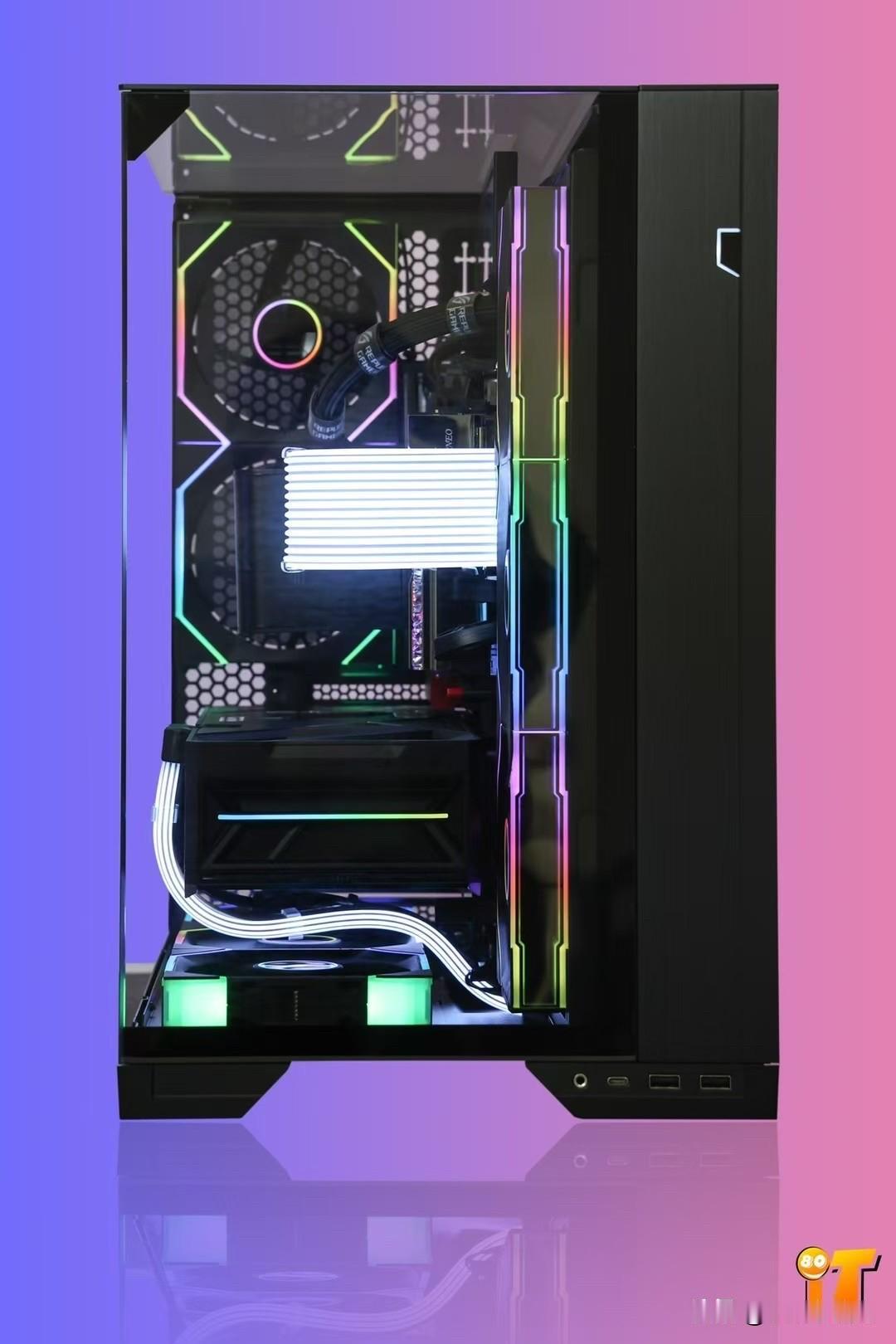 【七彩虹5090D火神+联力包豪斯-O11 VISION COMPACT 纯黑无