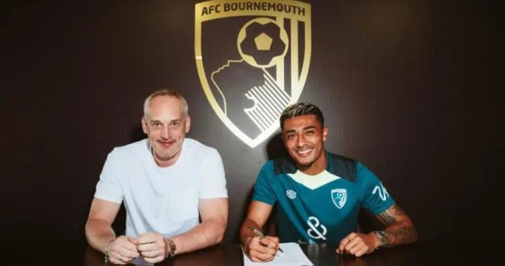 伯恩茅斯签下巴萨23岁右后卫朱利安-阿劳霍。朱利安-阿劳霍现年23岁，司职右后卫