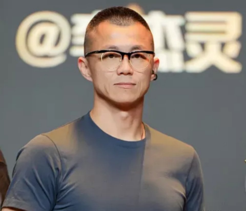 陈震这下是彻底没机会复出了。原因其实很简单。不是因为他那张嘴得罪了很多人，而是他