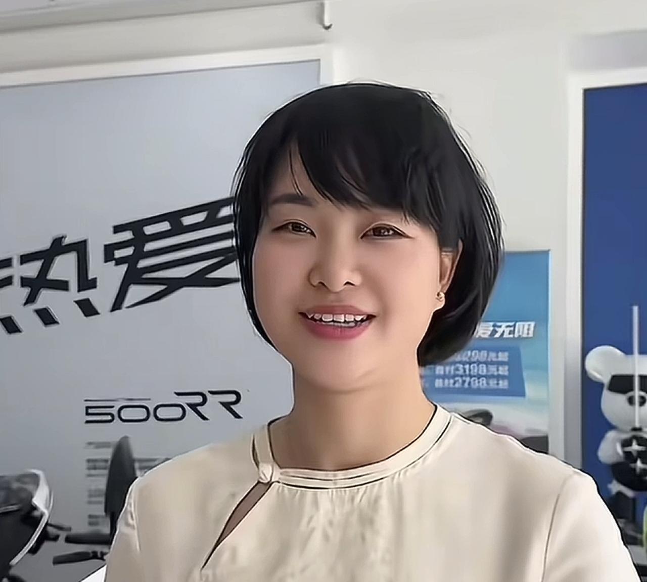 有算命的先生说，张雪夫妻的面相不简单，张雪从小长得就非常精神，眼睛炯炯有神，精力