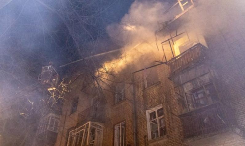 太惨烈了，24日凌晨乌克兰人还在睡梦中，突然被密集的爆炸声炸懵了，俄罗斯直接发动