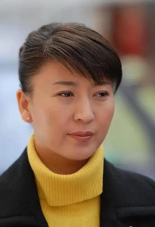 有错就改就是好同志
闫学晶同志道歉了！今天在网上看到闫关于“炫富哭穷”引起的风波