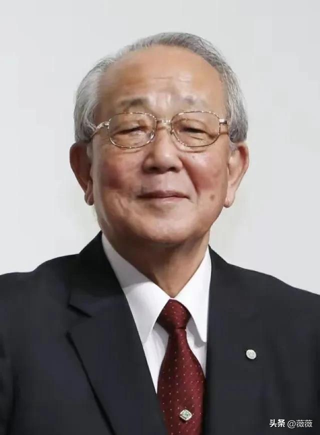 稻盛和夫曾直言：

"这个世界上最愚蠢的事情，就是不断地跟别人讲道理。就算你是对