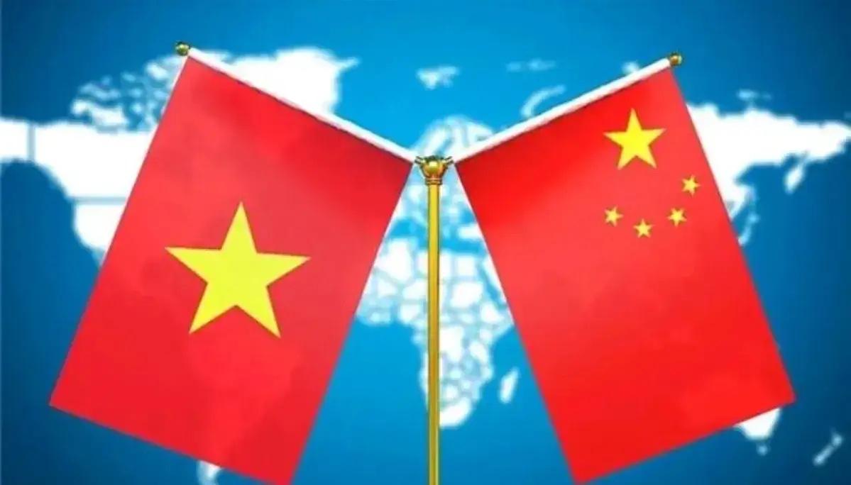 中国的警告，越南不听！越南持续在南海吹沙造岛！8月23日，根据外媒报道，美国一家
