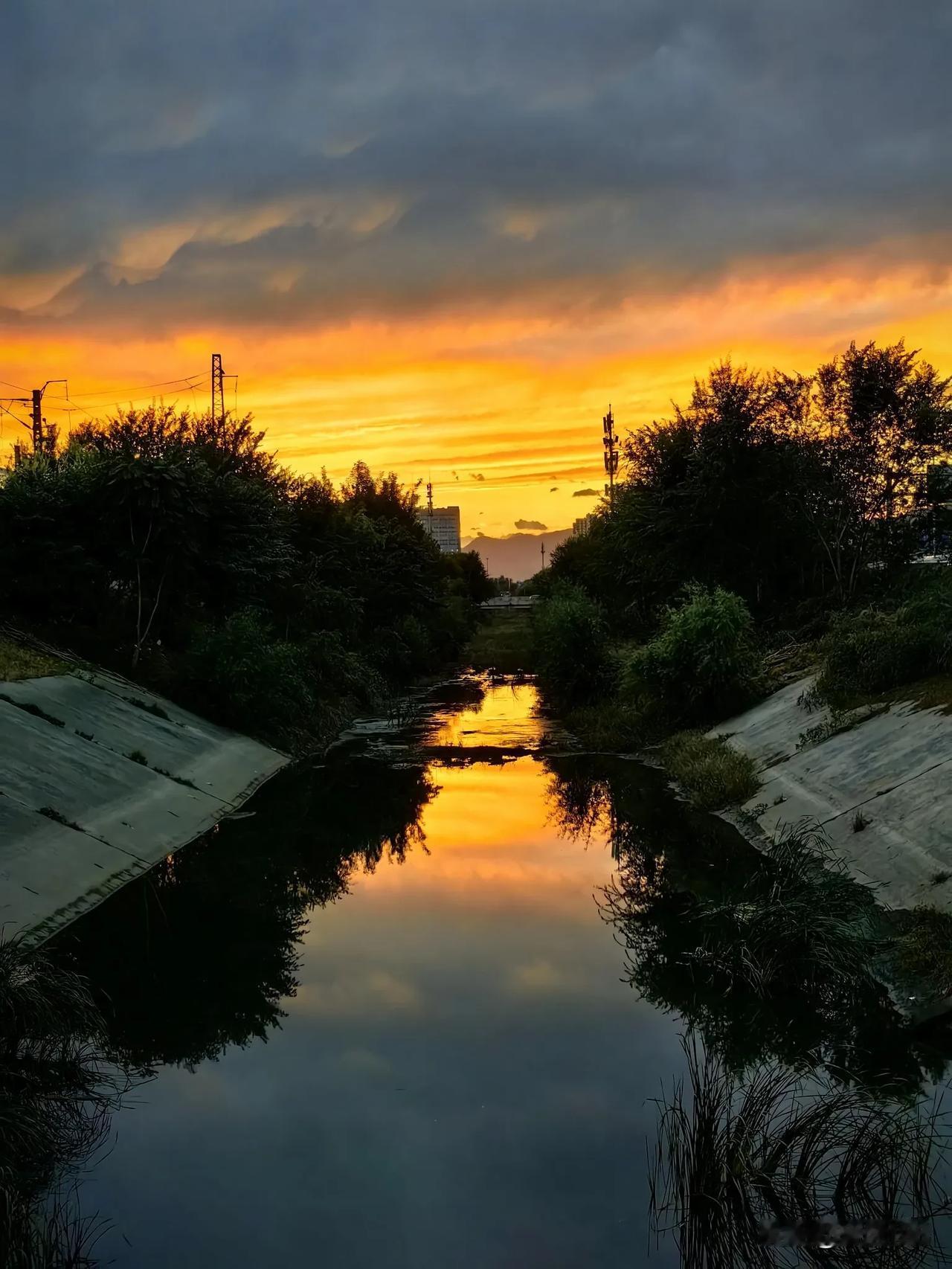 雨后的夕阳