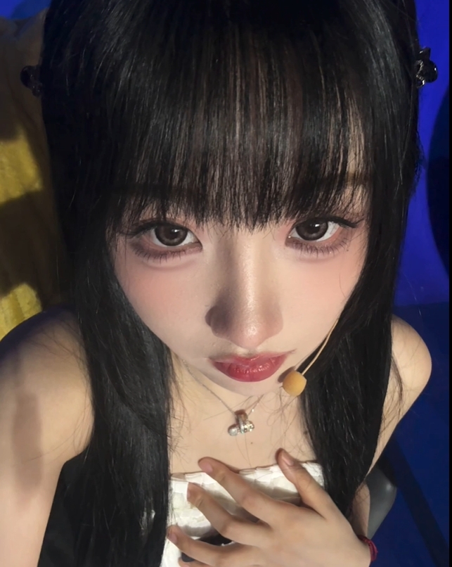 互动主持十月赛后晒照：光速下班 开工大吉