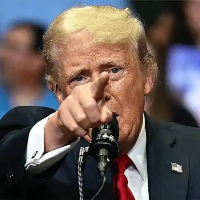 直接打脸！伊朗强硬表态：绝不和美国谈判！

特朗普前脚刚放风，说伊朗主动想谈判、