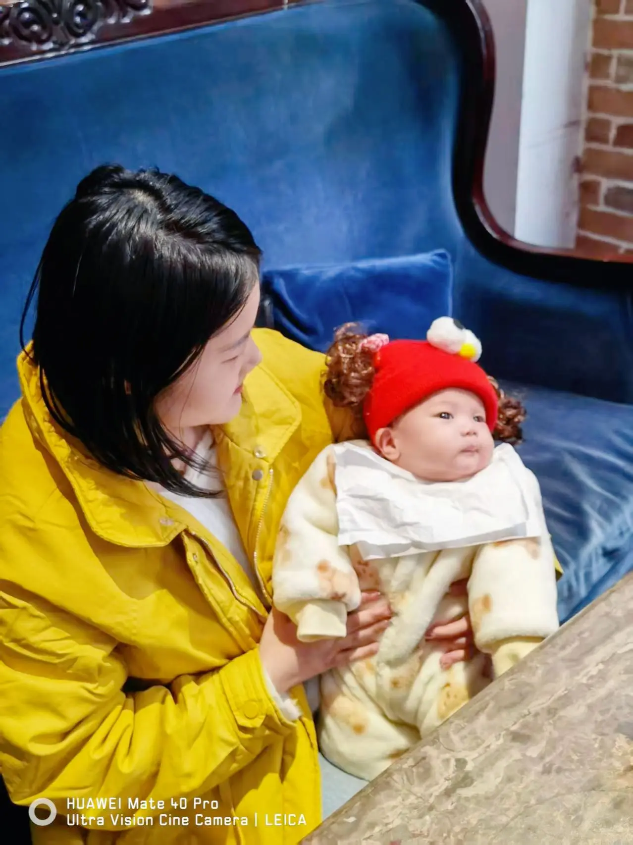 原来“妈妈”这个角色这么沉重 我想和朋友去逛街 去旅游 去我想去的任何...