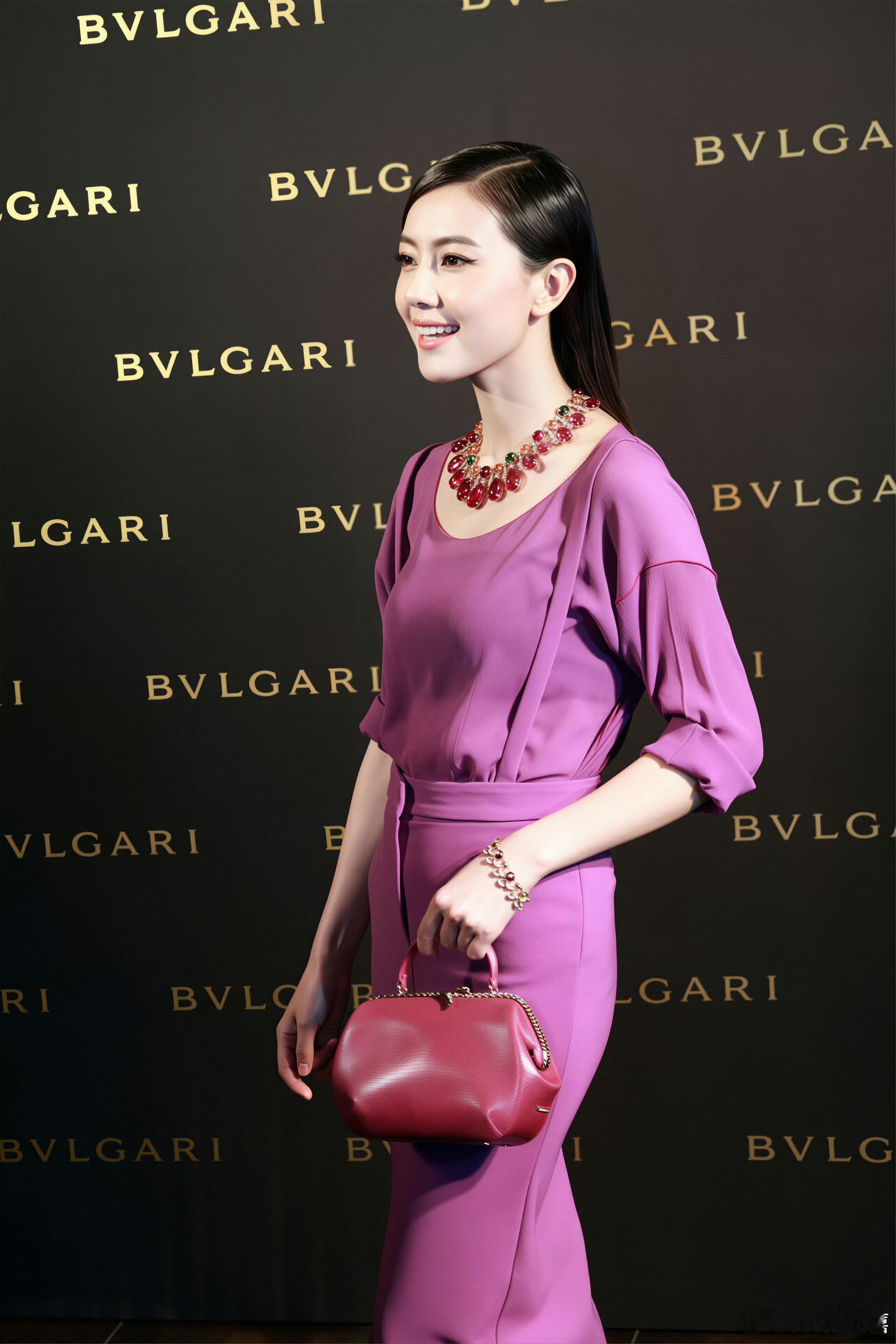 高圆圆的脸还能再打20年，生图硬美！！ 