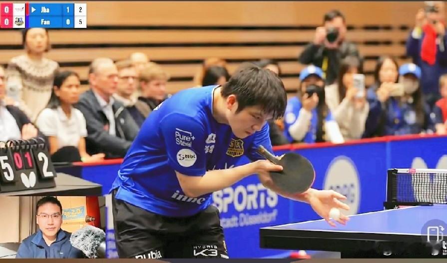 樊振东应对贾哈的能力太强了，

你们仔细看，
东哥的红黑海绵是不是换了。

第一