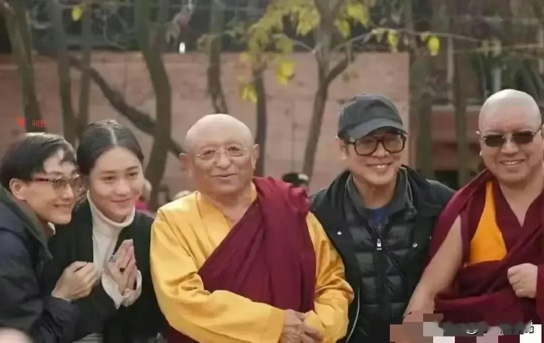 利智变成了大家不愿看到的模样，李连杰当年为了她离开了前妻，因为不再爱她。曾经的倾