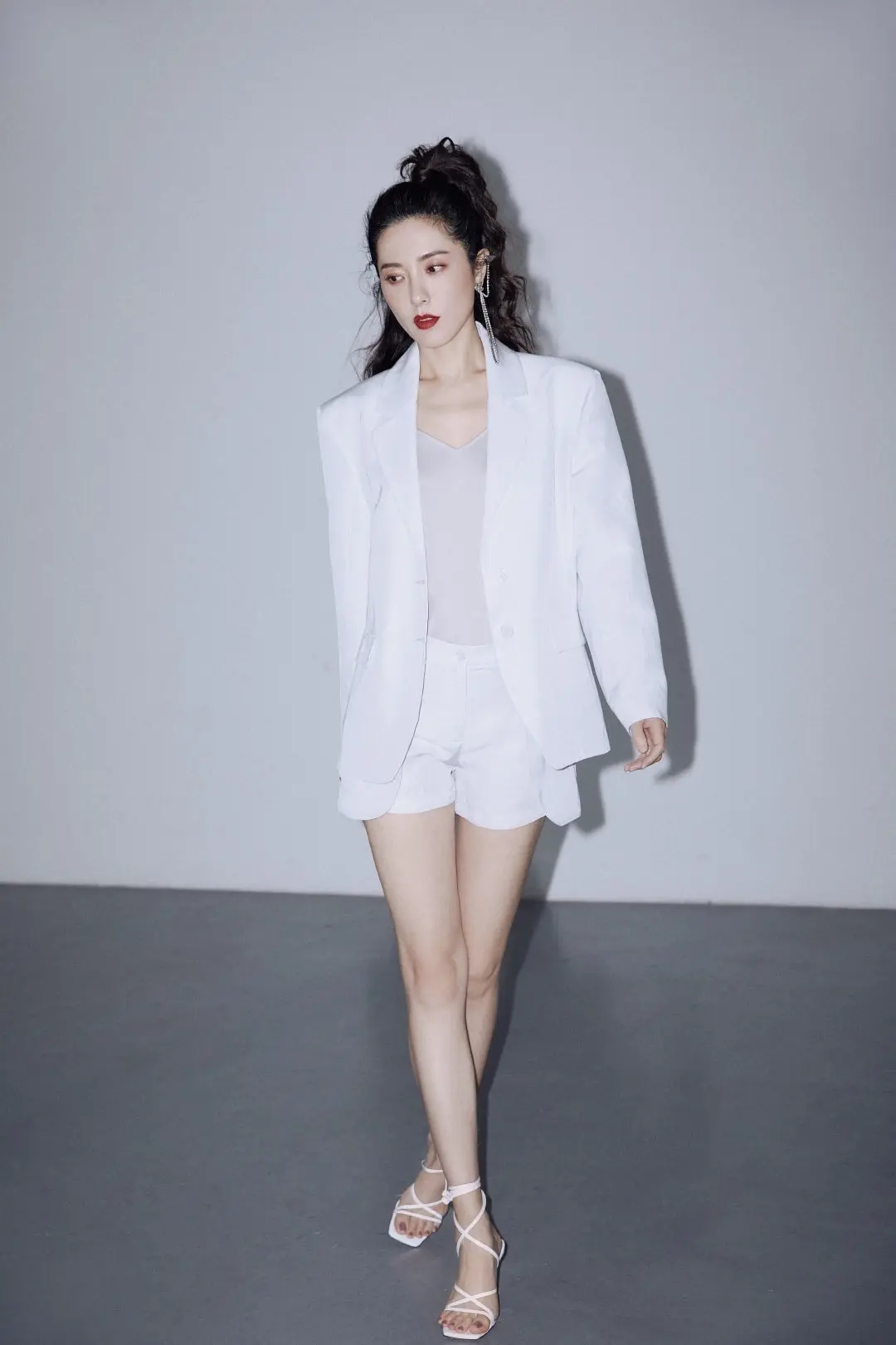 曾黎姐好美。