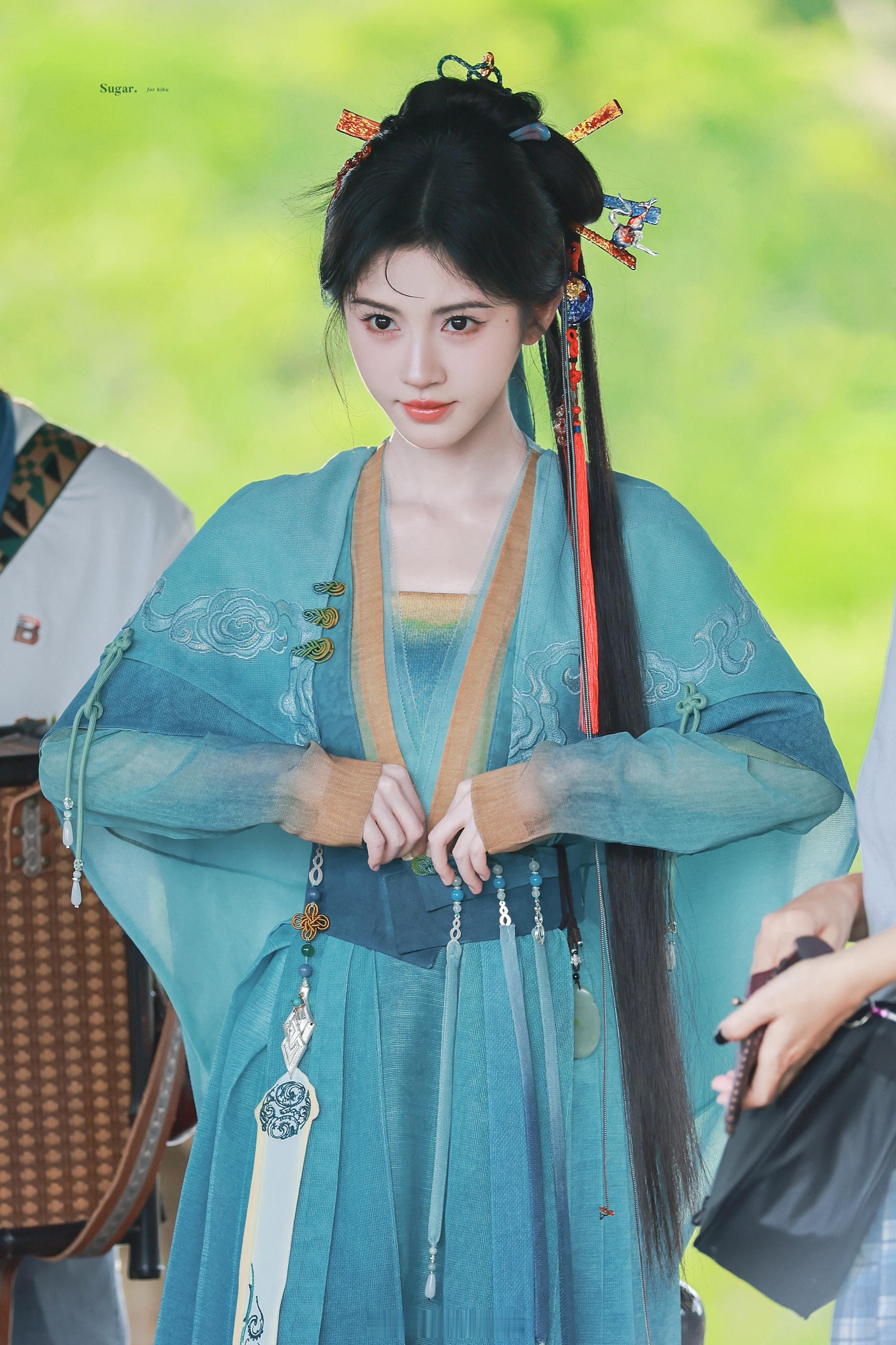 来战鞠婧祎新造型路透来了！鞠婧祎阿黛太好看了吧！[期待]鞠婧祎来战蓝衣阿黛路透 