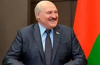 白俄罗斯这回算是把“摇摆”玩明白了，前脚刚同意特朗普的入会邀请，后脚就高调宣布要