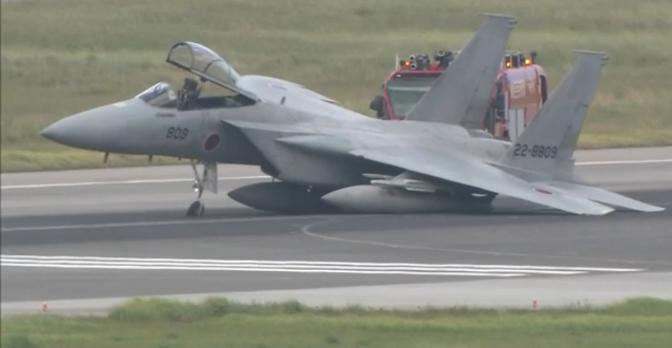 8月18日，中国空军出动最大武装无人机，TB-001无人机飞越东海，琉球群岛上空