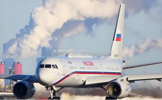 俄罗斯末日飞机降落德黑兰！要帮伊朗对美决战？战机也完成交付。

2026年2月1