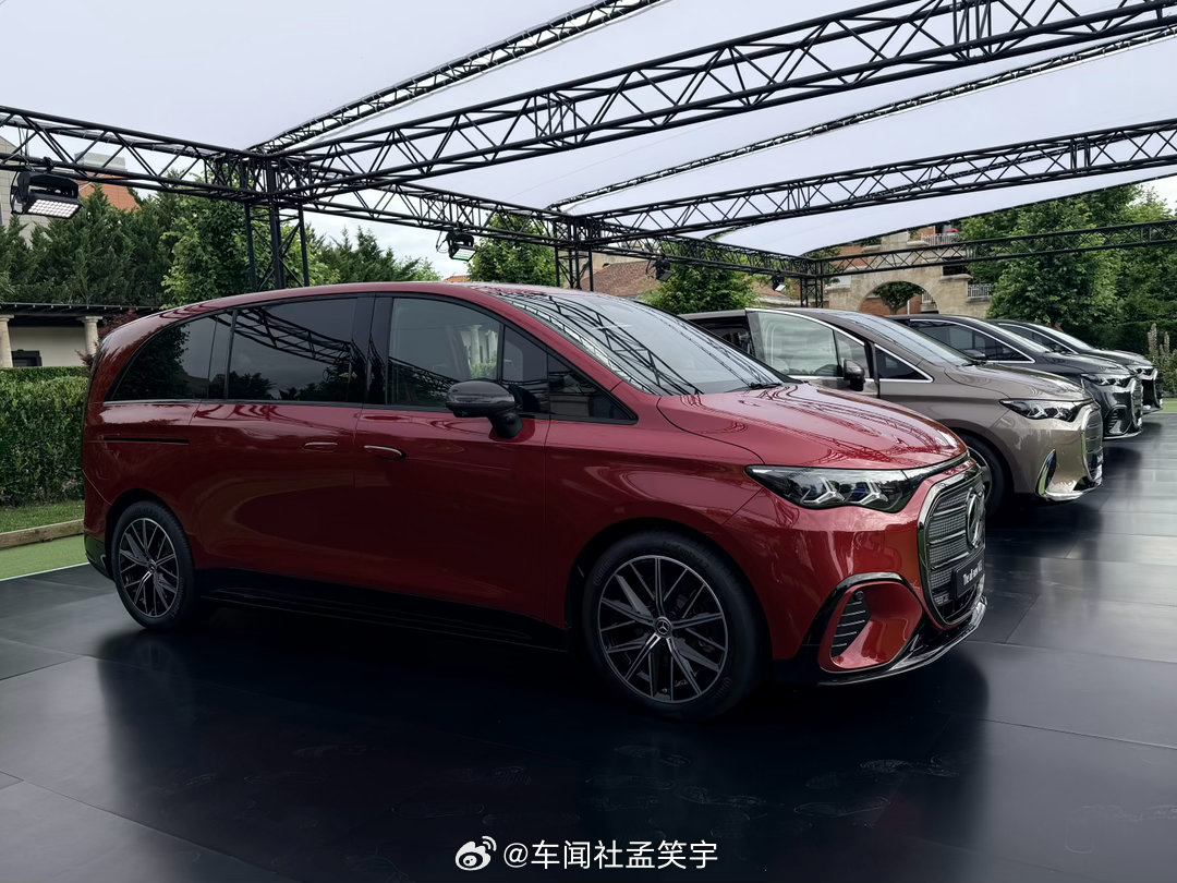 太喜欢VLE这个AMG版本了，又大又帅，19号发视频～大v聊车 西班牙·毕尔巴鄂