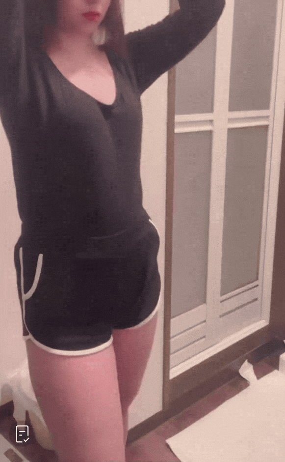 故意中的若隐若现宅男女神[超话] ​​​